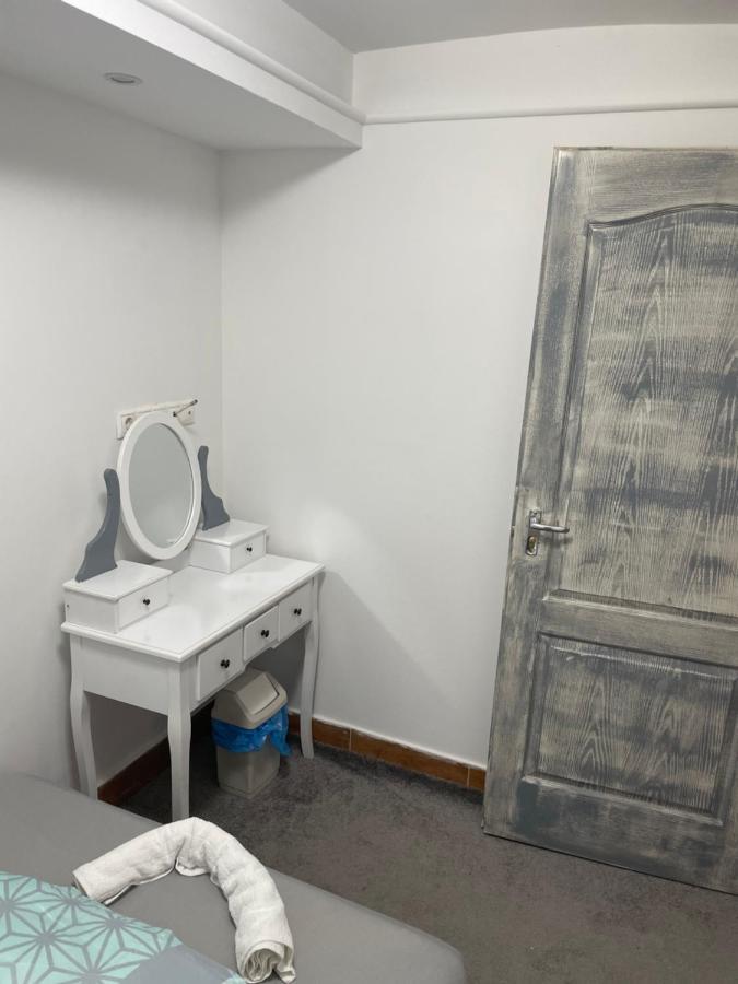Centrum Wellness Hostel Дебрецен Екстериор снимка