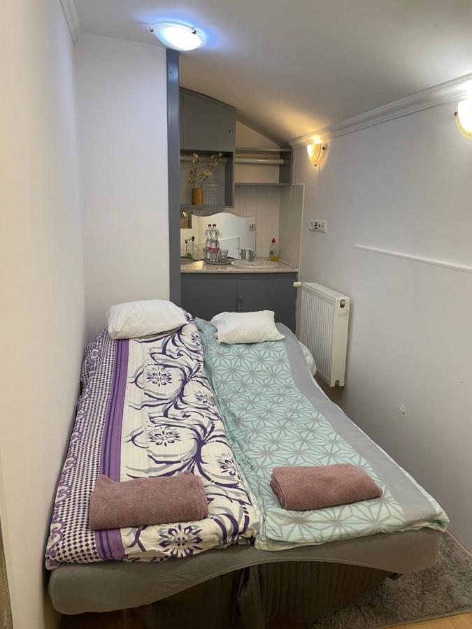 Centrum Wellness Hostel Дебрецен Екстериор снимка