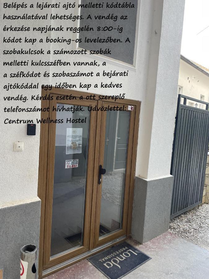 Centrum Wellness Hostel Дебрецен Екстериор снимка