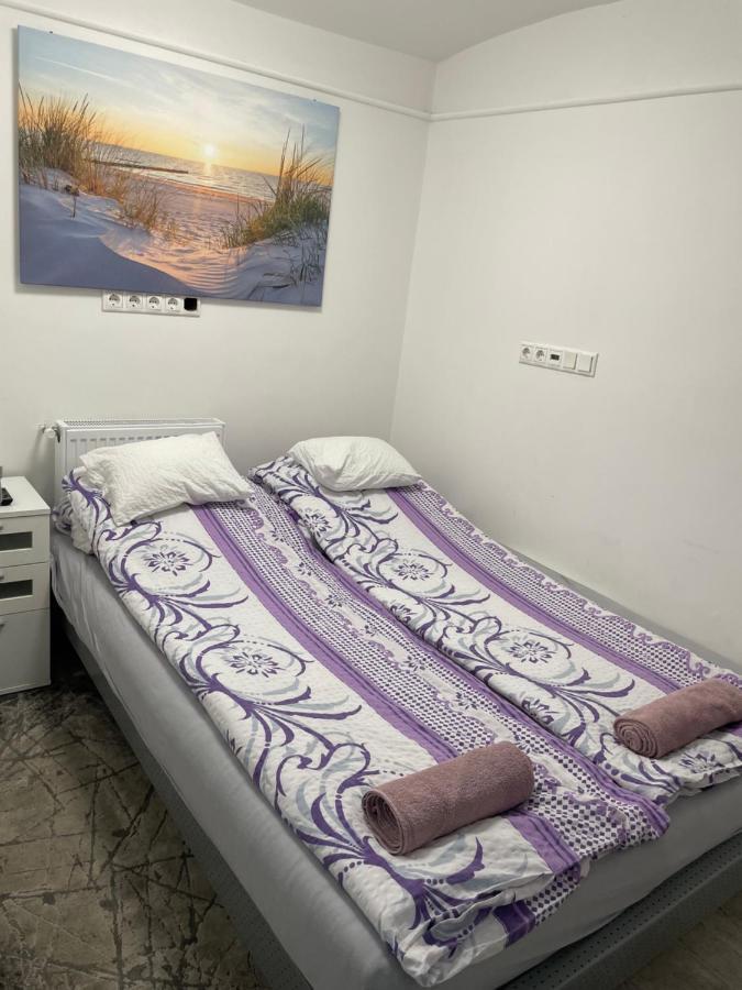 Centrum Wellness Hostel Дебрецен Екстериор снимка