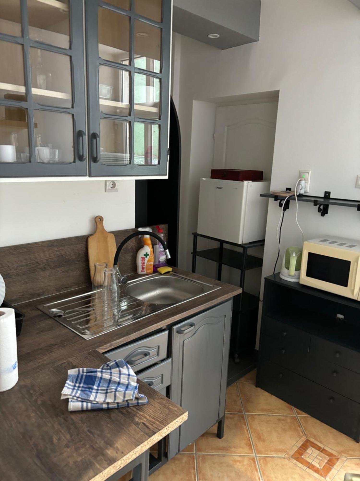 Centrum Wellness Hostel Дебрецен Екстериор снимка